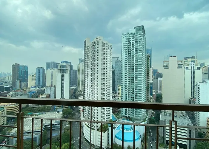 Prime Location And Affordable In Legaspi Village, Makati With View Apartment Manila