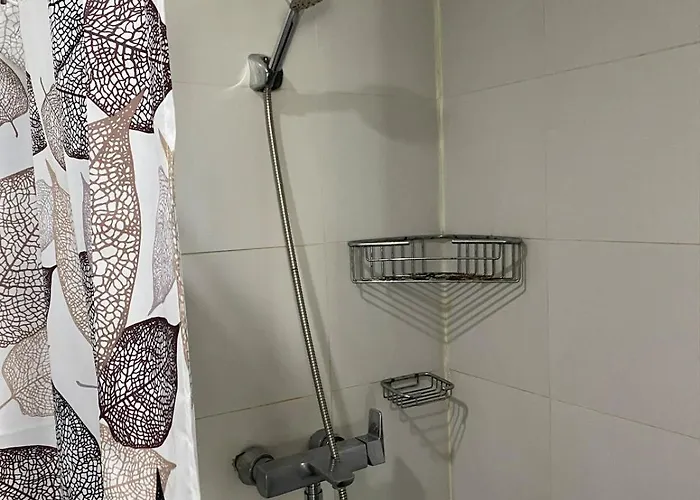 Apartment Prime Location And Affordable In Legaspi Village, Makati With View Manila